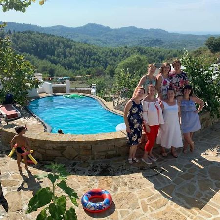 Turisalba Hotel Ishem Luaran gambar