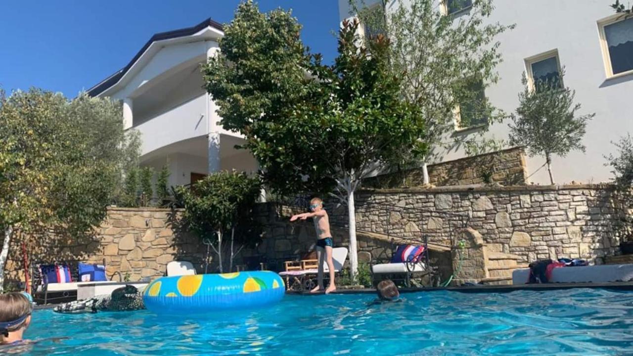 Turisalba Hotel Ishem Luaran gambar