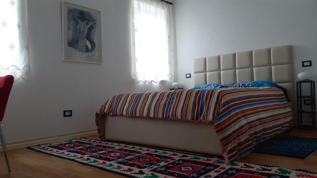 Turisalba Hotel Ishem Luaran gambar